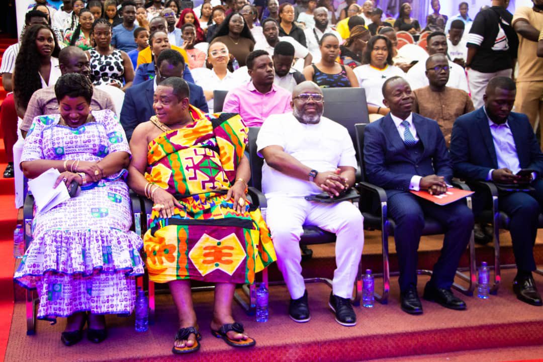 NenyiGAndah's tweet image. PHOTO HIGHLIGHT: Honoured to speak at the Alumni Distinguished Lecture Series during GIBSA Week on how AI is shaping leadership and enterprise growth.

1/2👇

#GIBSALectureSeries #AILeadership #DigitalTransformation #NenyiGAndah