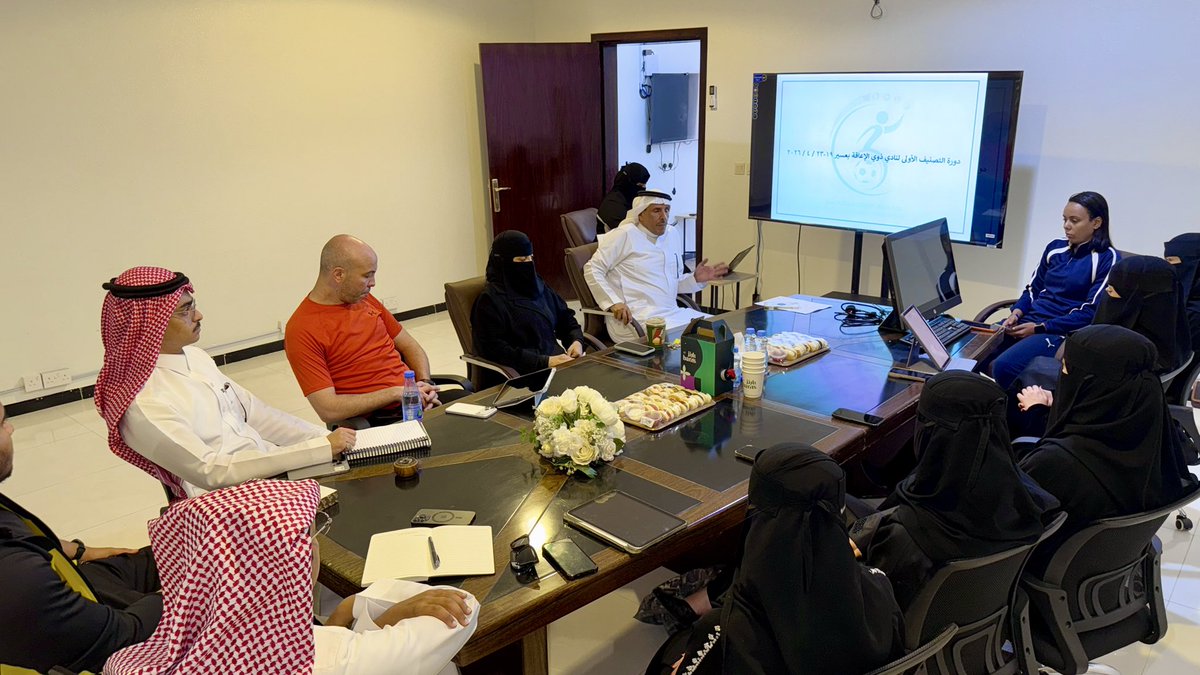 عقد نادي عسير لذوي الإعاقة دورة في تصنيف اللاعبين من ذوي الإعاقة  وذلك في مقر النادي 
 خلال الفترة من  19 -23 /4 /2026 .
#نادي_ذوي_الإعاقة_بعسير