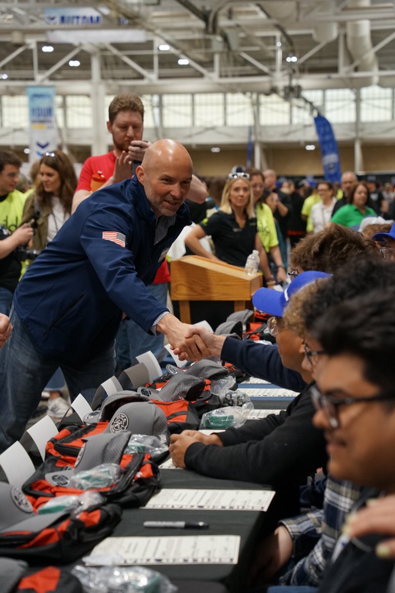 adamsteen's tweet photo. I’m a strong supporter of skilled trades.

Walking around the Build My Future event, I saw a generation that’s hardworking, determined, and ready to carry these trades forward. https://t.co/BEK2NKZuDg