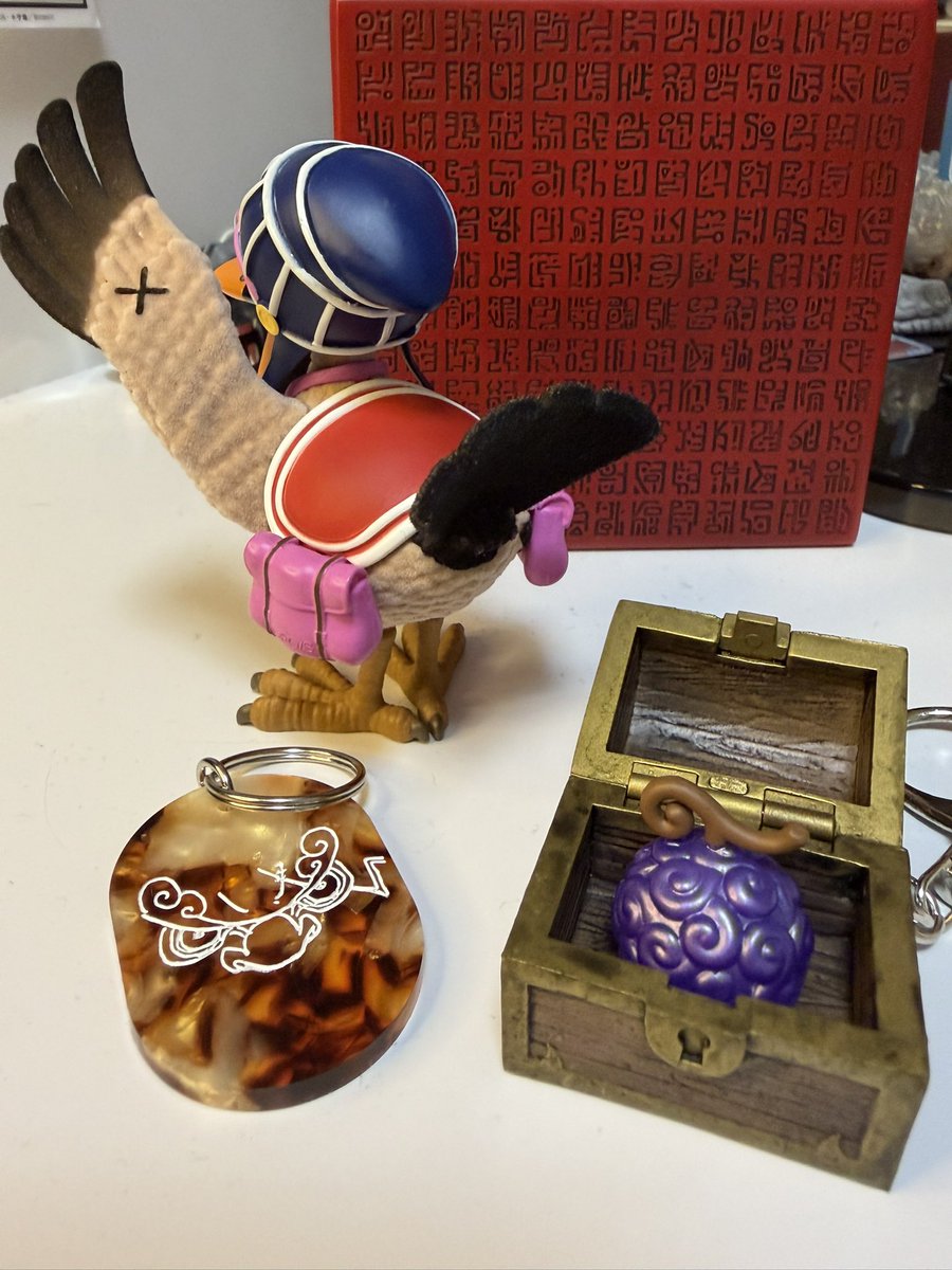 念願のRofJ！！！
本当はカルガモとミニスケボーだけ買う予定だったけど、店内周ってたら欲しいものコロコロ変わって最終的にこの3つになりました✨

イワンX狙いだったけど仲間印カルー来た！羽の素材がいい感じでここ最近のベストバイ☺️