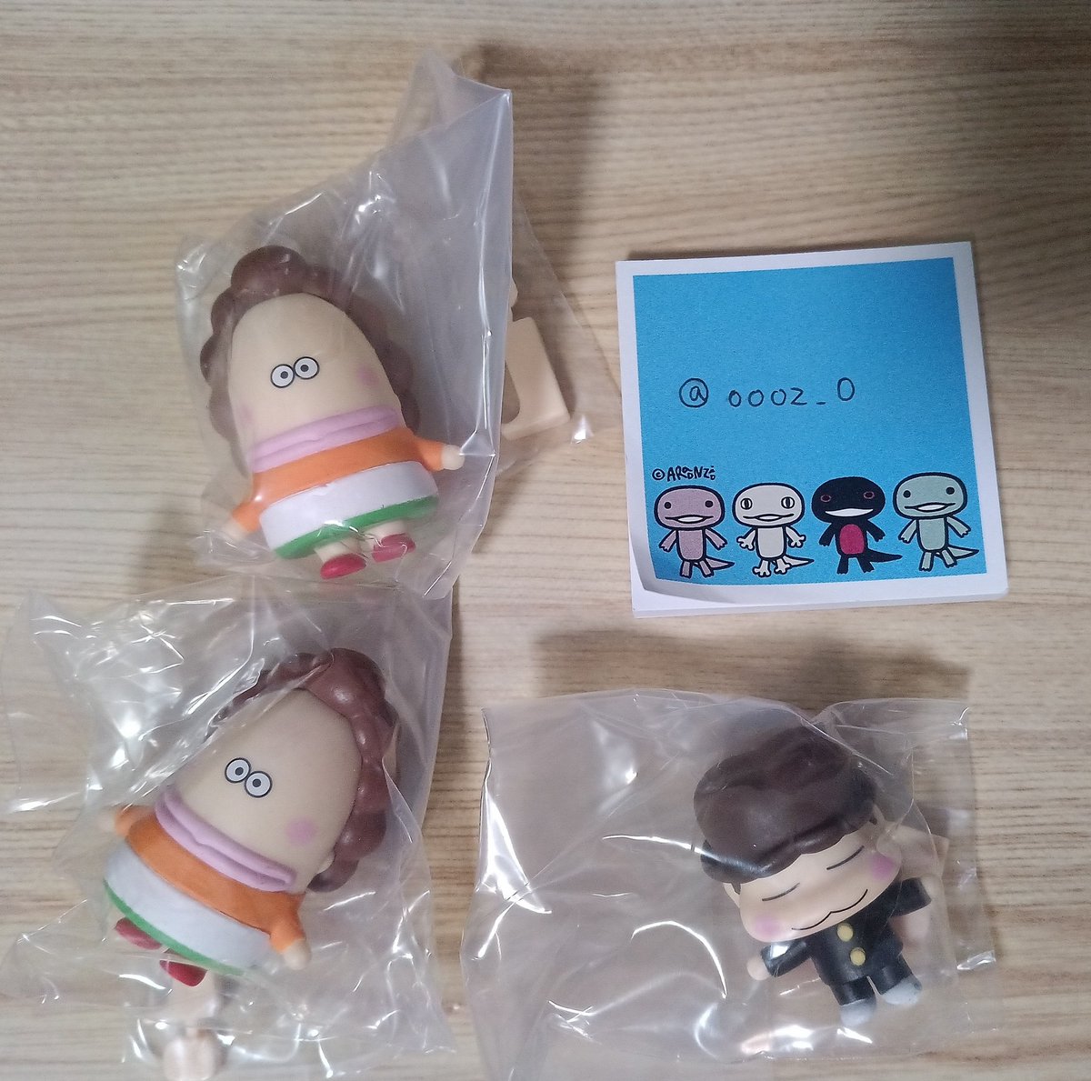 oooz_0's tweet photo. あたしンち　ならぶんです　ガチャガチャ　交換
【譲】母2、ユズヒコ1
【求】みかん2
郵送での交換希望です。検索からもお気軽にお声がけください。 https://t.co/UQHinHkBbn