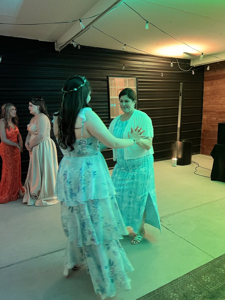 BrandonAcademy's tweet photo. Prom 2026!

#Prom #BrandonAcademy #bacommunity #GoScorpions https://t.co/qPhdFanzOI