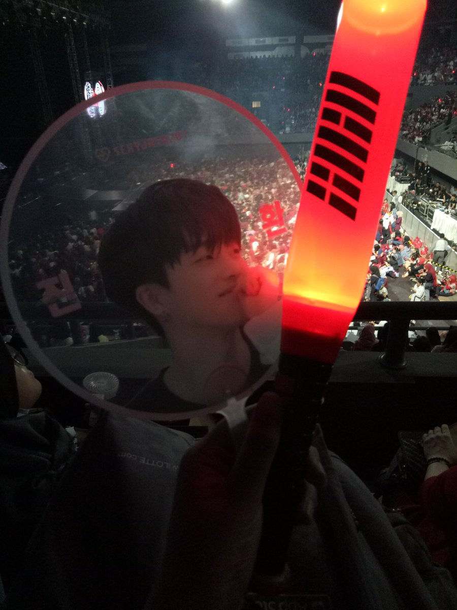 ntitipin's tweet photo. @jaemincollect_ gapunya foto yang jelas banget, tapi ini view dari cat 4 punya nuna kakk! oke banget apalagi ke extended 😭👌 https://t.co/da9yhNTt21