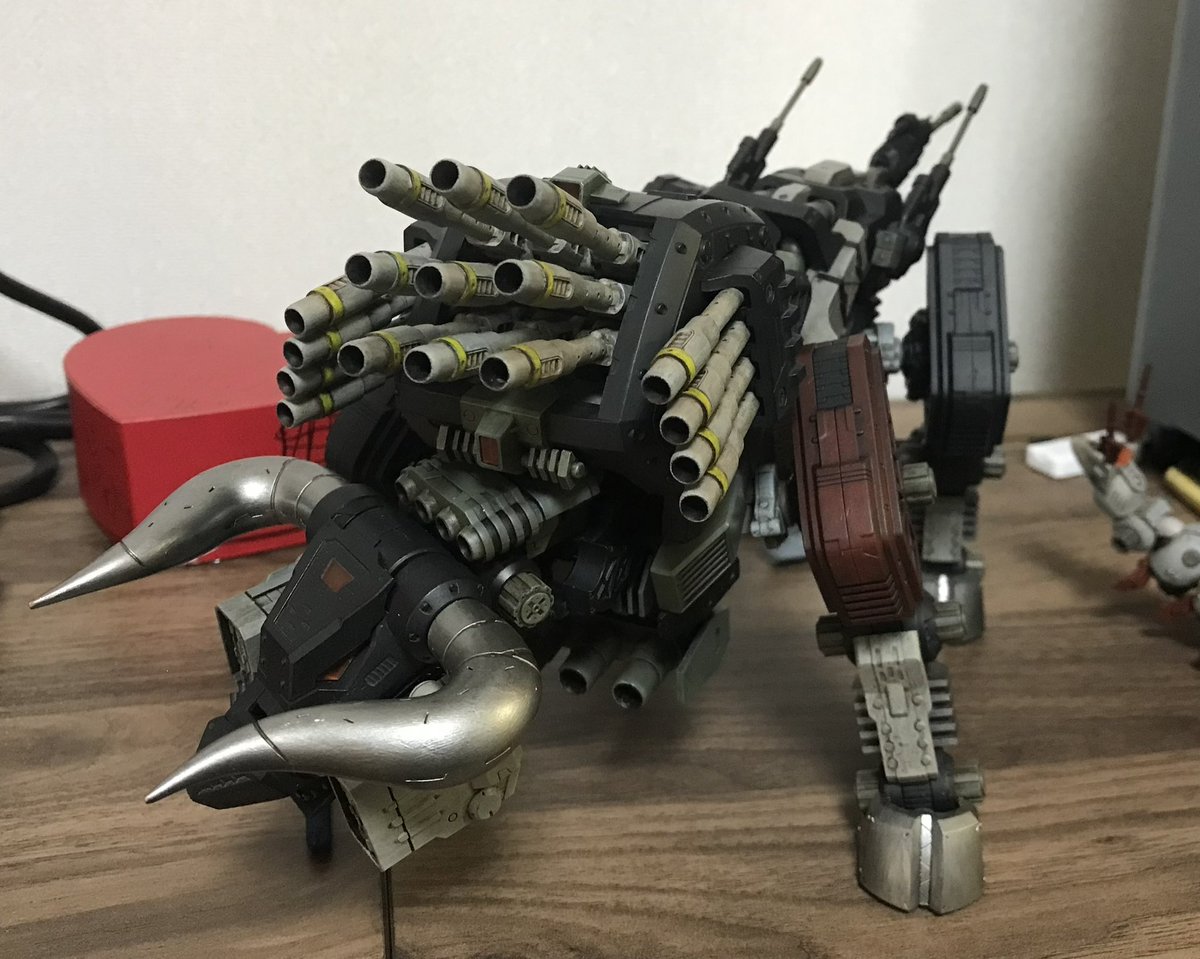 zankandan's tweet photo. チャッピー編集すごーい
写真ダメでもなんとかなりそう　
角度まで変えてくれるのは良いのか悪いのか
いや、元写真ダメだから仕方ないけどさ…
#zoids
#ディバイソン https://t.co/20k1ECMbpU