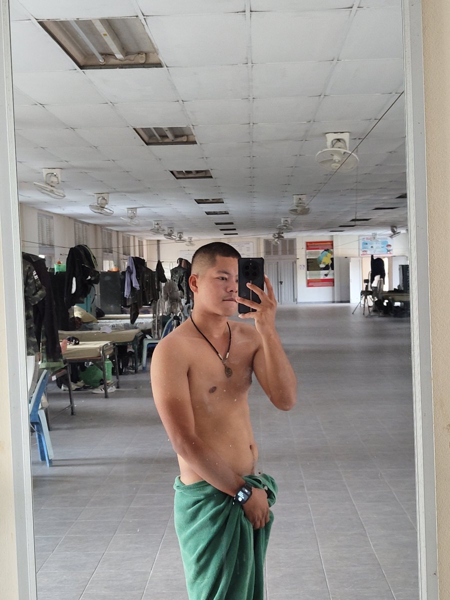 อั๋น. tweet media