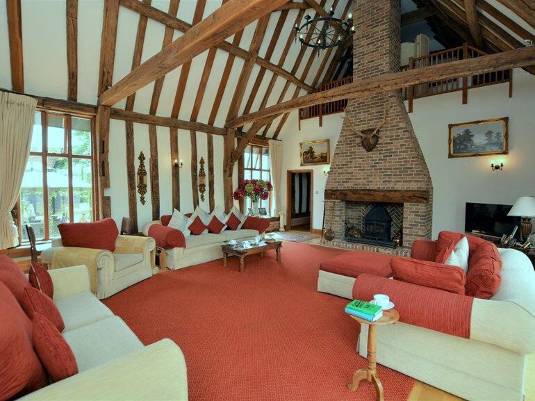 WeAcceptPets's tweet image. 🌟 Doves Barn is offering a fantastic opportunity for a memorable weekend escape with two reduced dates now available. Guests can enjoy a stay on 15th May for just £2995, or choose 5th June, now reduced to £3195. 📅

Accepts 🐶 🐈
weacceptpets.co.uk/Suffolk/9041

#DovesBarn #SpecialOffer