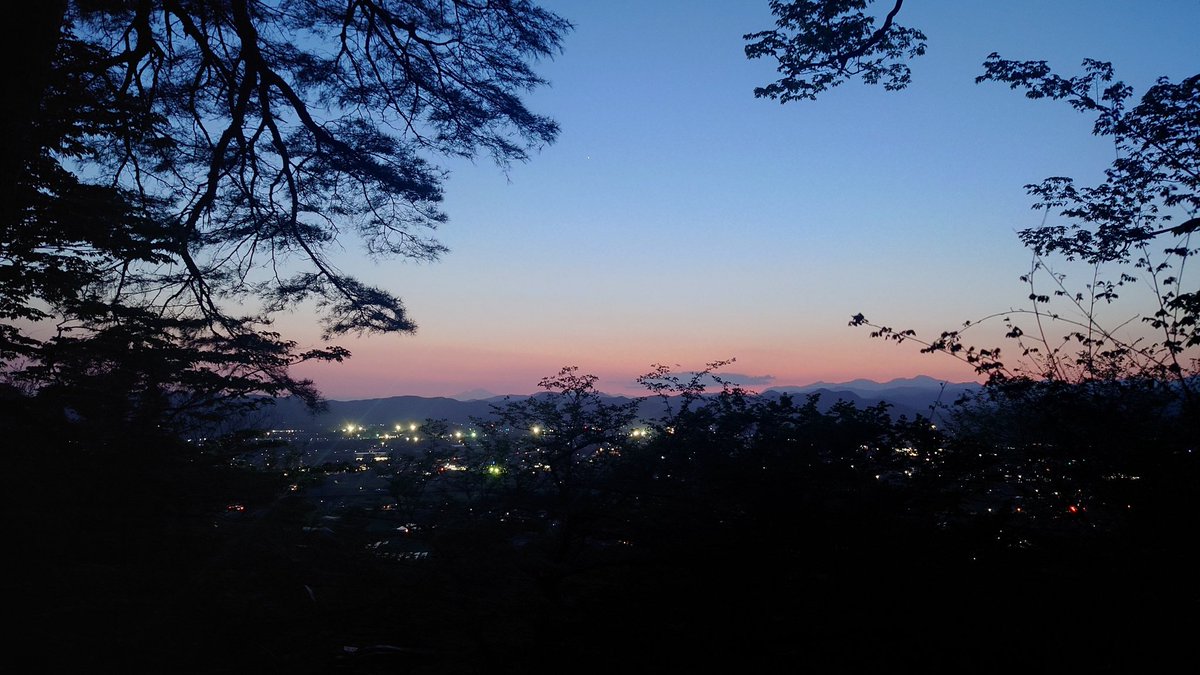 キレイな夕焼けをどうぞ