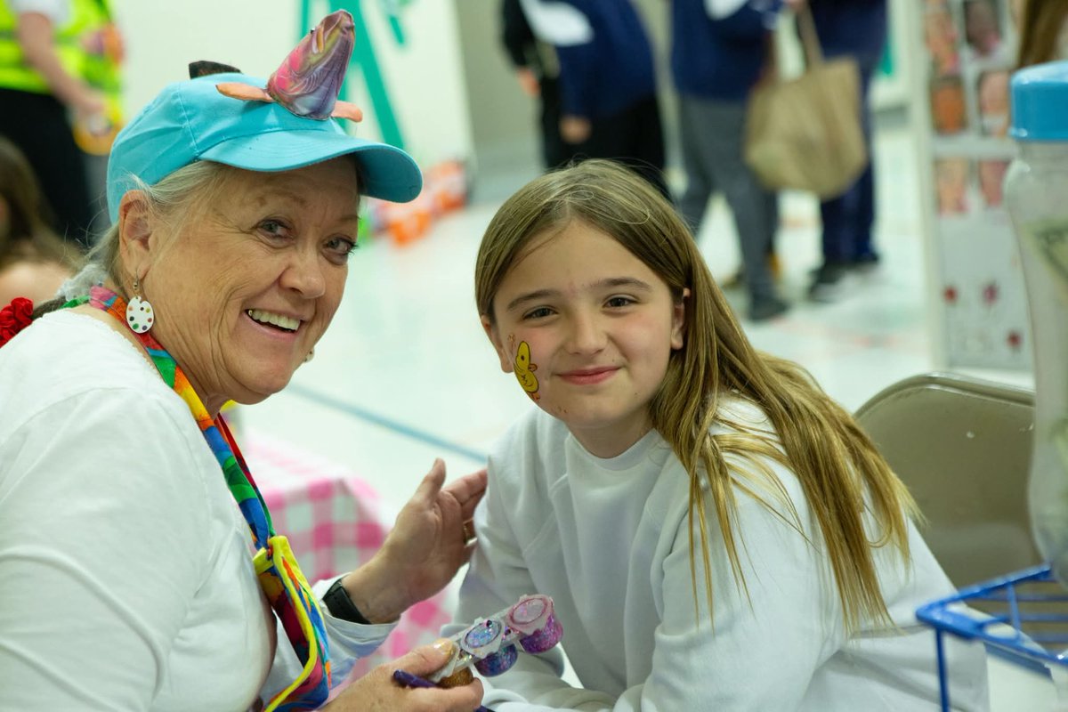 RockwellPto's tweet photo. 🎨Carnival GIVE BACK to our families 🎨
We will have 2 face painters on Friday !!! 

FREE for all attendees 

They will be located inside the gym, be sure to stop by !

@MPSRockwell https://t.co/u8aE4Jfut6
