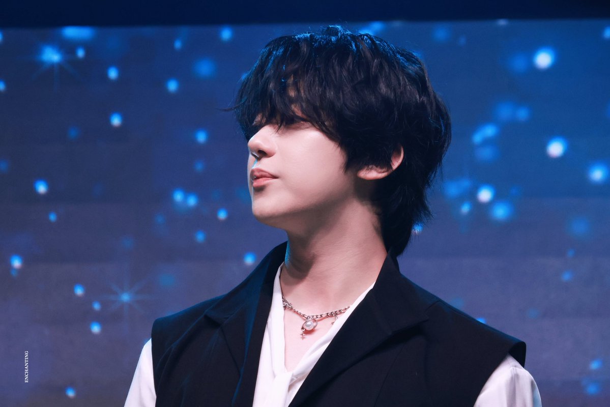 260411
OMEGA X LIVE IN JAPAN
NEW VISION

#YECHAN #예찬 #YECHANI
#OMEGA_X #오메가엑스