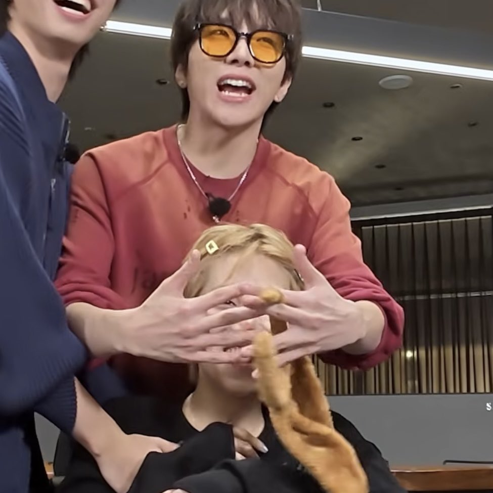 𝘾𝙤𝙘𝙠𝙮 tweet media