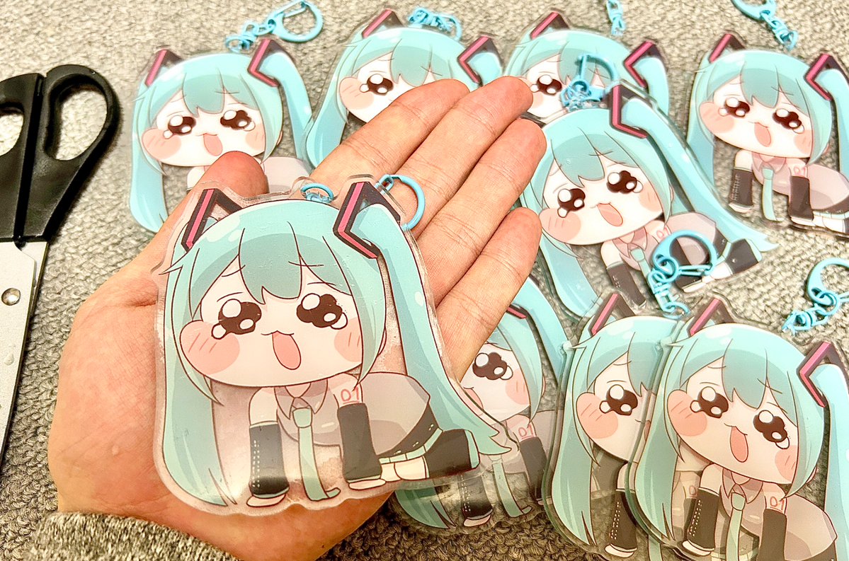 ヤバいデカすぎ😭😭😭😭😭😭

サイズミスった😭😭😭😭😭😭😭😭😭

クソデカスピミクを……よろしくお願いします……