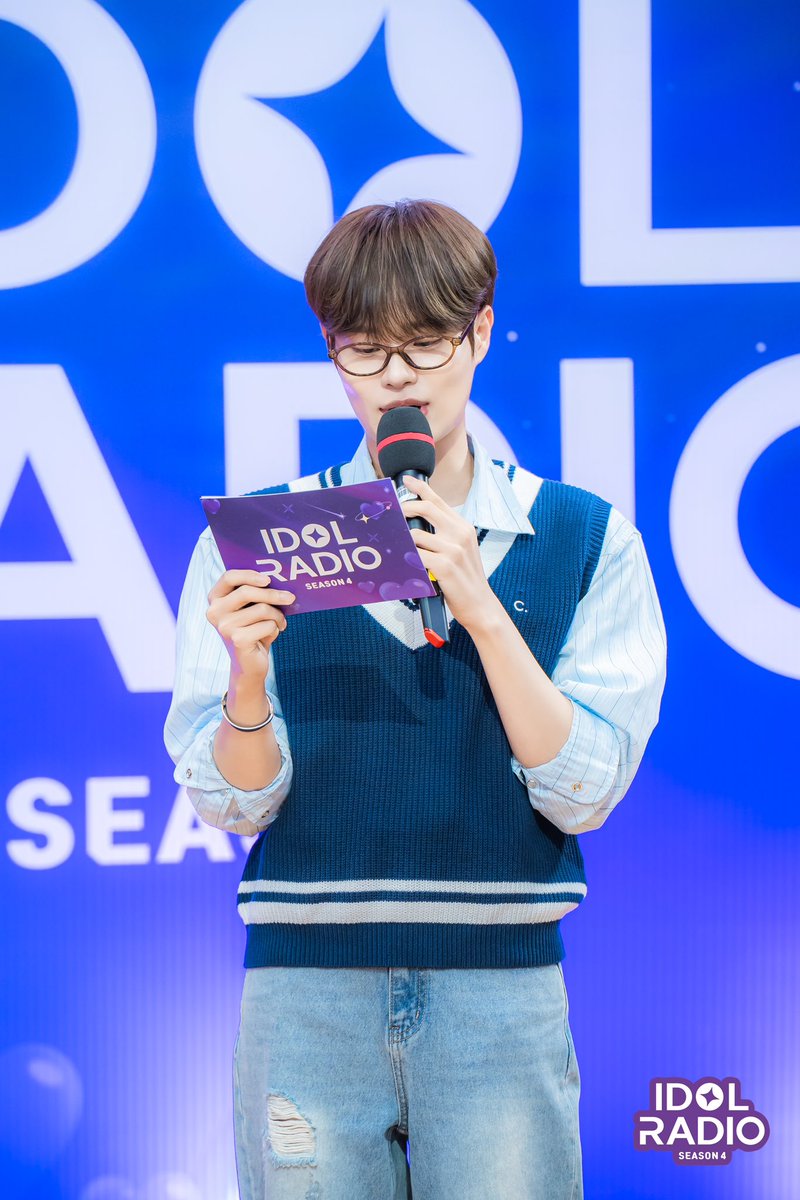 idolradiokorea's tweet photo. [#아이돌라디오4 앨범 260420]

EP#217 아돌라 저잣거리에서 만난 갓퍼샌드원 도령들✨ (스페셜 DJ 이대휘)

빵빵즈 친구들 대신 
아돌라를 지키러 와준 휘디!
멘트 하나하나~ 야무지고
실로폰 하나까지도 잘쳐서
후배님들도 아돌라도 눈에서 하트 나옴💗

@AB6IX

#MBC #IDOLRADIO #아이돌라디오 #에이비식스 #이대휘