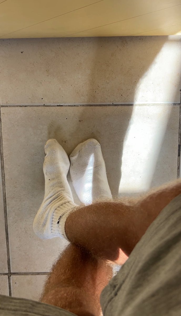 The World in White Socks (4K) tweet media