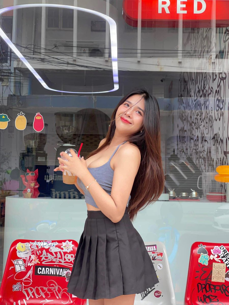 เรียกคนสวยเดียวก็หัน🙊🐰💗 tweet media