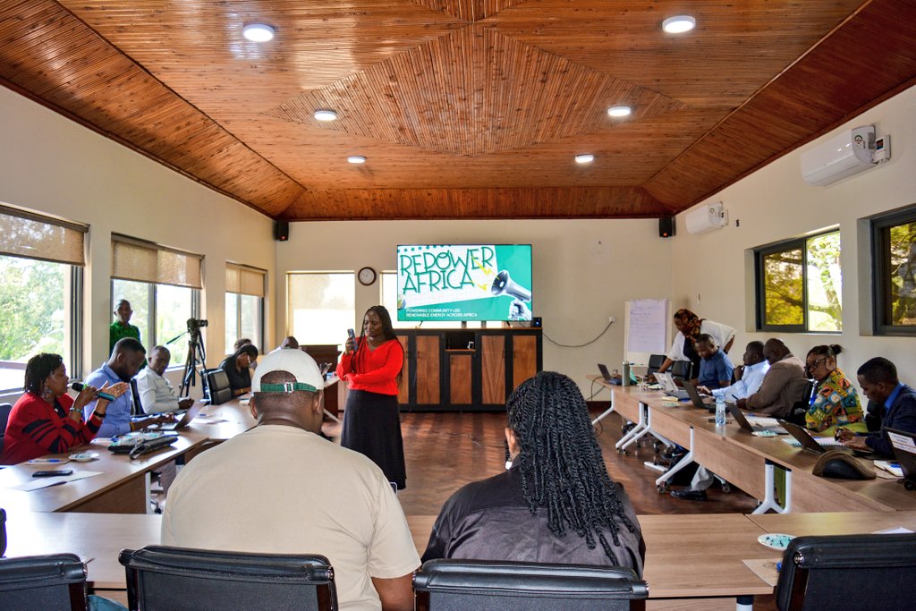 DerrickMayamba's tweet photo. What makes a message powerful?
What moves people from awareness to action?

This week, we’re sharpening the stories that will drive Uganda’s clean energy future through #REPowerUg, anchored in #REPowerAfrika a pan-African climate campaign led by @350Africa. @350 
@Rukiya_Khamis https://t.co/E6aCr1UmH9