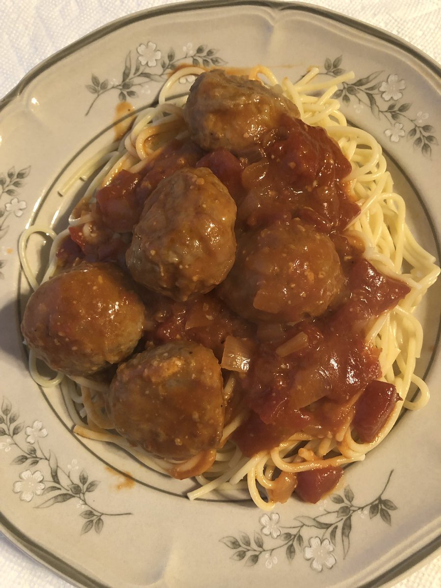 Fujisan765's tweet image. I decided to make Spaghetti with Meatballs. It actually turned out to be better than expected. I even added grated Parmesan cheese to enhance the flavor. #spaghetti #meatballs #pasta #Italianfood #italy