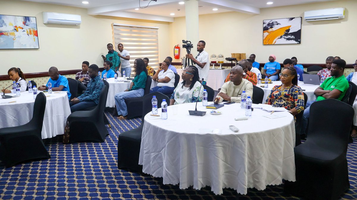 AfriSET_west's tweet photo. Great discussions at the Cityzens4CleanAir (C4CA) III Policy Salon in Accra on tackling waste management &amp; air quality.
This highlighted low-cost sensors in hotspots like Kaneshie, real-time alerts, and stronger data validation.
#stopairpollution #sustainability #recycling https://t.co/1AFRWCM14F