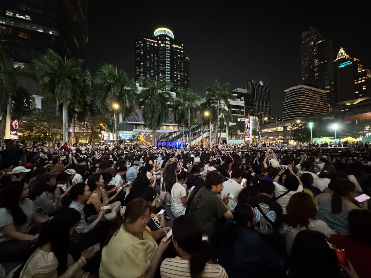 ทุกคนรัก พีพี ที่สุดเลย
ในวันธรรมดา แต่ทุกคนมารวมตัวกัน

The1Day 2026 x PP KRIT
#The1xPPKRIT #ppkritt