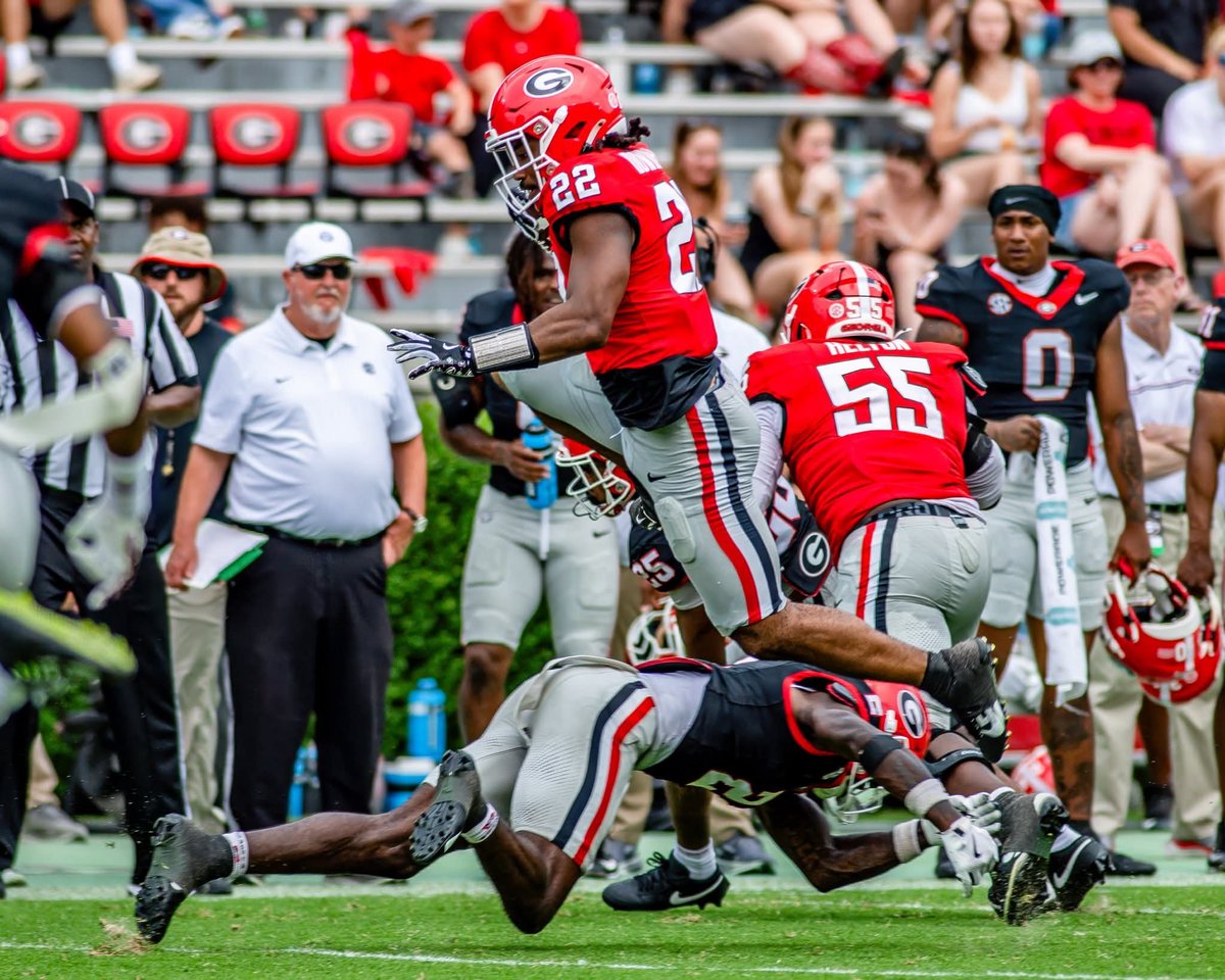 HamDawg115's tweet photo. Georgia really might have THE best running back room in the country.

Nate Frazier 
Chauncey Bowens 
Dante Dowdell
Dwight Phillips Jr.

LOADED https://t.co/yUwYwRS65q