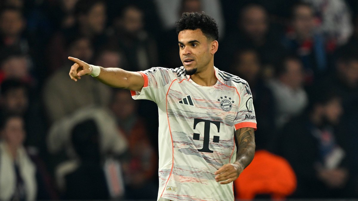 Bayern Münih ile şampiyonluk yaşayan Luis Diaz, 4 farklı ülkede 4 şampiyonluk yaşadı.

🇨🇴 Junior FC
🇵🇹  Porto
🏴󠁧󠁢󠁥󠁮󠁧󠁿 Liverpool
🇩🇪 Bayern Münih