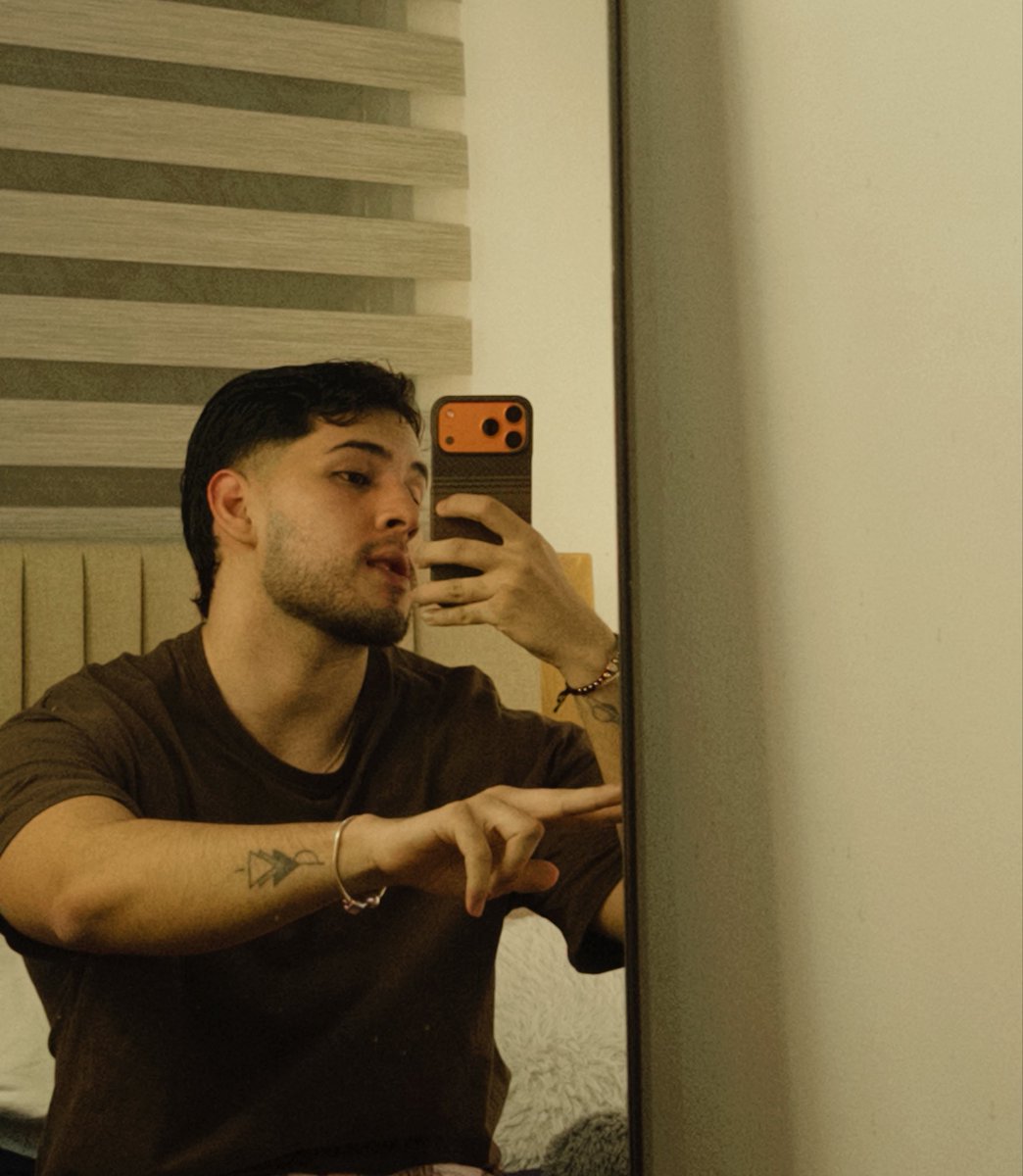 Kev tweet media