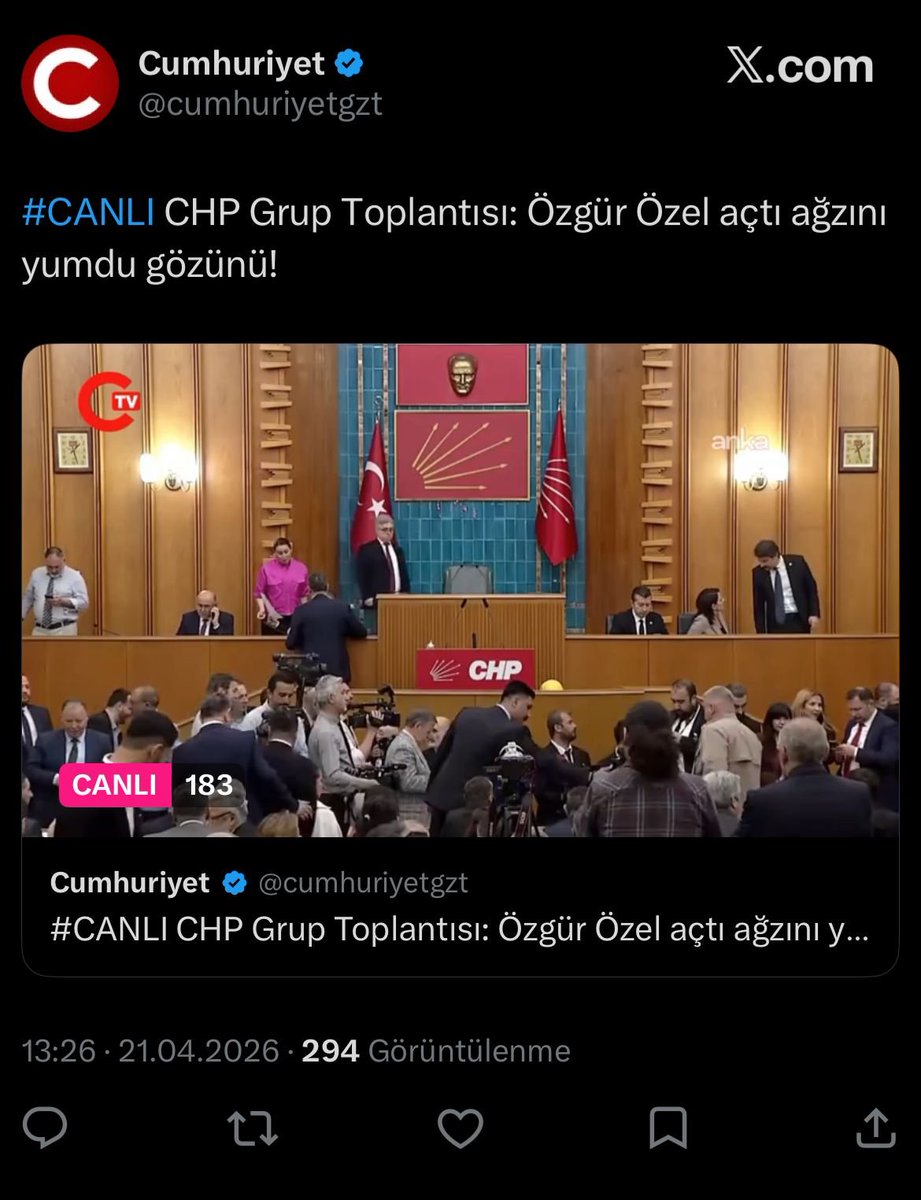 44kumsaati's tweet photo. Tarihin hiçbir devrinde bu kadar müsait bir kitle hiç kimseye nasip olmamıştır.  Kıymetini bilin @herkesicinCHP @cumhuriyetgzt https://t.co/MsOydJNTDU