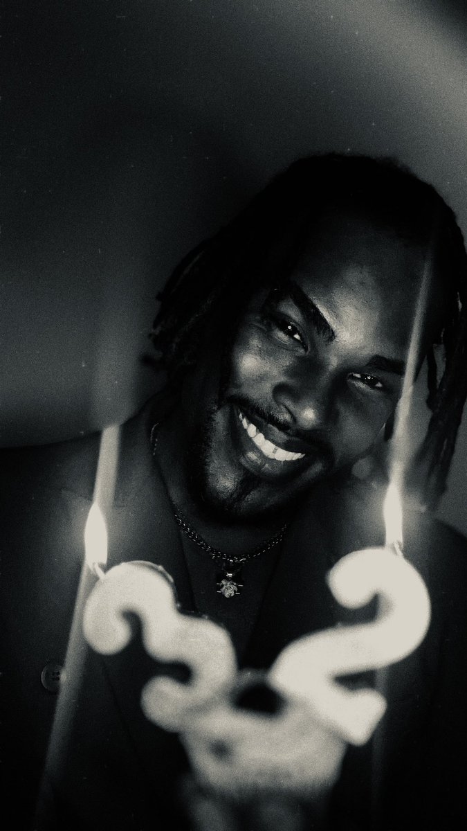 RockoShakur's tweet photo. 32 I will you with open arms ❤️

Happy Birthday To Me 🎊🎁🎉 https://t.co/z7dHRgGd4L