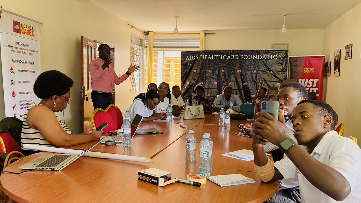 ahfugandacares's tweet image. The training is equipping selected community power voices with the knowledge and skills to amplify community voices, promote service uptake and drive meaningful change at grassroots level.

#Communities at the forefront 

#CommunitiesTakingLead