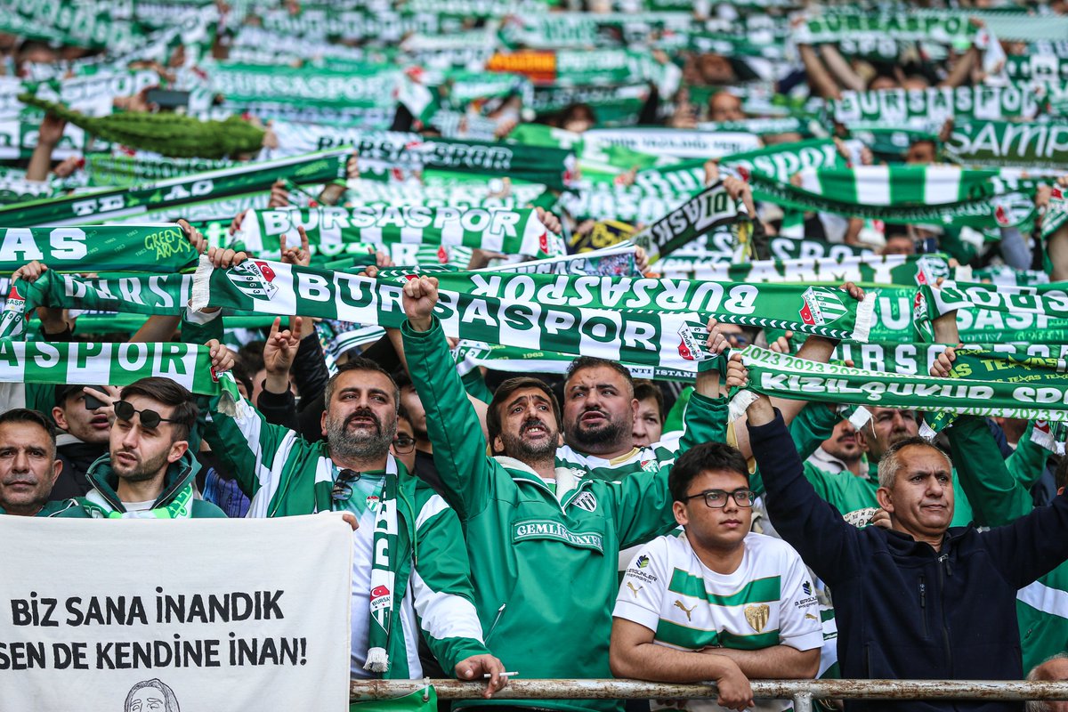 Boşuna Tıklama tweet media