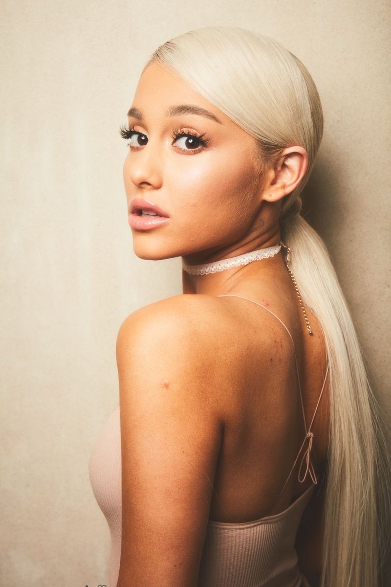 thearianaarmy tweet media