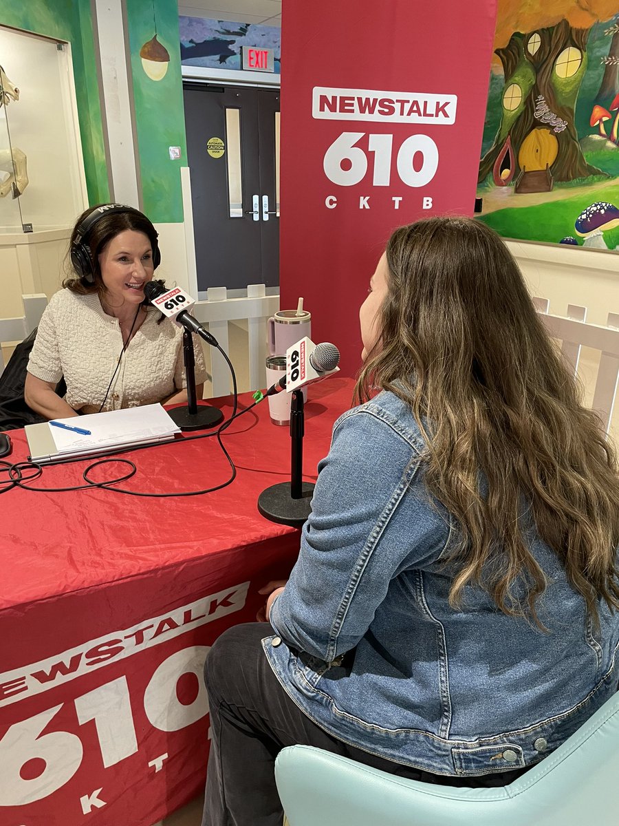 610CKTB's tweet photo. LIVE NOW | Steph sits down with #RonaldMcDonaldHouseSCO Family Room Alumni Robyn Dobson to discuss her experience using the room at Marotta Family Hospital, the RMHC location in Hamilton, services for children, and the importance of providing help to families in need #CKTBLive https://t.co/QeFzoG2iru