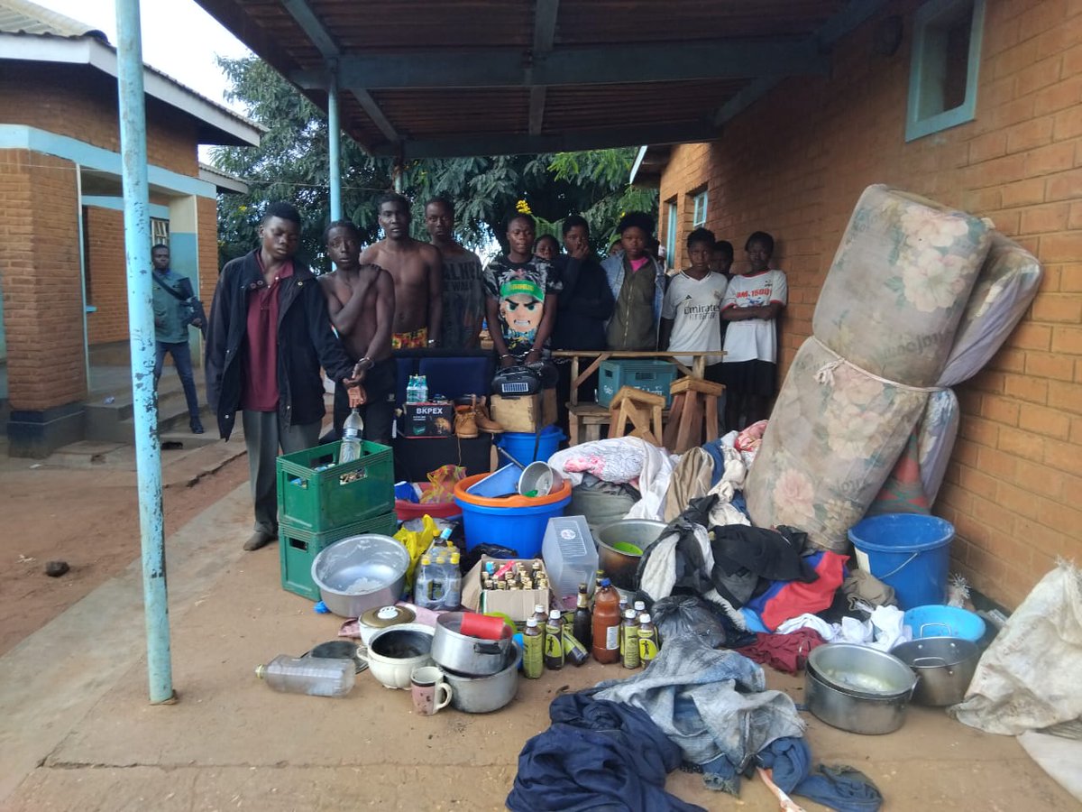 MBC_Digital247's tweet image. #Update

Police in Dowa have arrested 12 people for allegedly committing various offences at Dzaleka Refugee Camp in the district.
