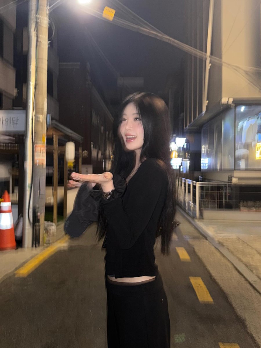 #수진 인스타그램 게시물

날씨좋다

#SOOJIN