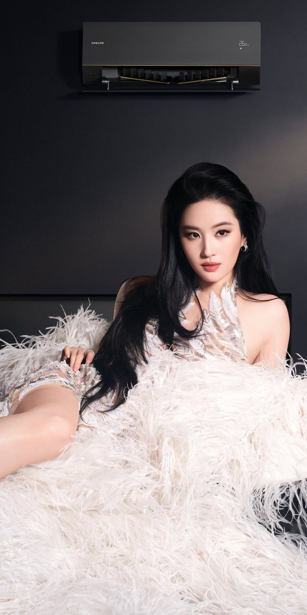joyyyyside's tweet photo. Best Actress Liu Yifei @yifei_cc x @DreameGlobal ✨

#LiuYifei #刘亦菲 #劉亦菲 #CrystalLiu #LưuDiệcPhi #หลิวอี้เฟย #ЛюИфэй #유역비 #リウ・イーフェイ #YifeiLiu #Mulan #花木兰 #TheTaleOfRose #玫瑰的故事 #梦华录 #MeetYourself #ADreamOfSplendor #去有风的地方 #花木蘭 #Dreame #追觅 https://t.co/u0Aa39k90R