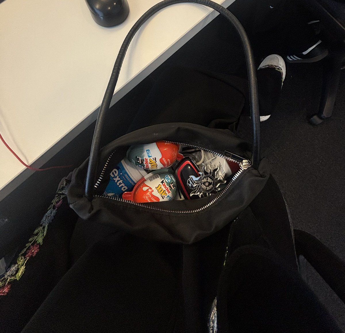 Not your echo tweet media