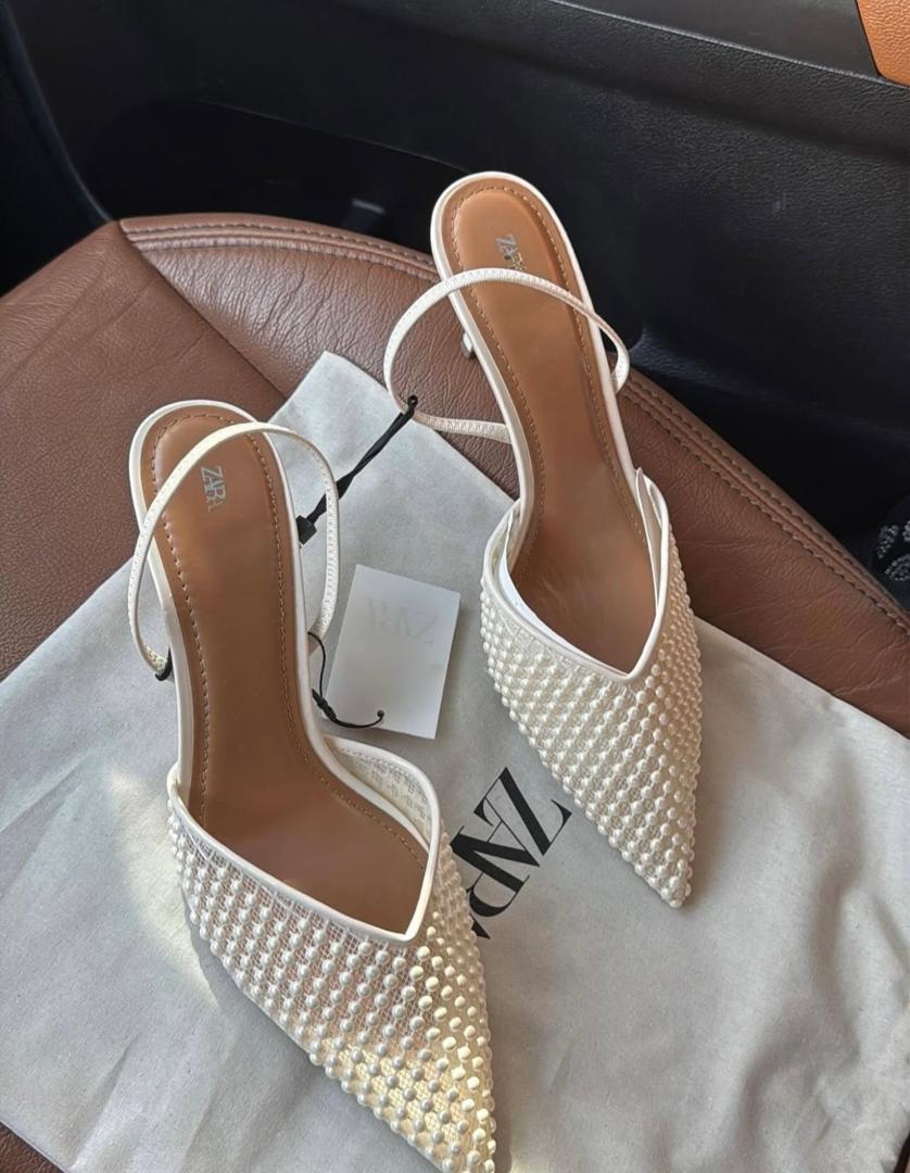 Mjes_collection tweet media