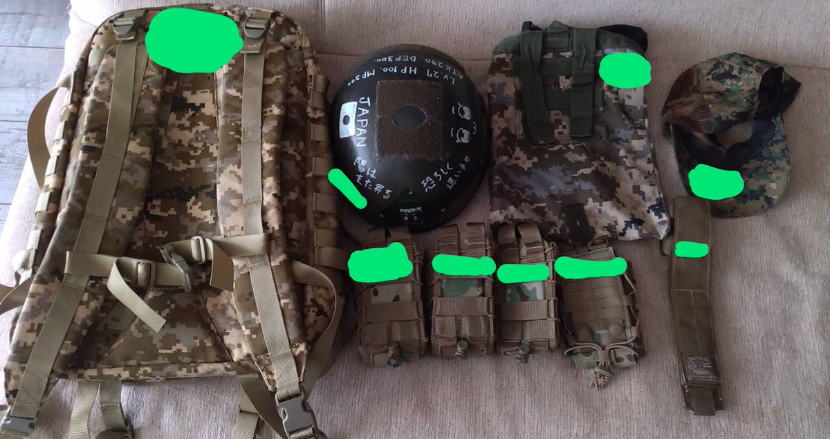 私とギャングスタさんの知り合いだという募金集めにご注意ください！

日本人の知り合いが日本に帰国するというので荷物を預けていましたが、その荷物を無断で開けて、私達の友人だと言ってそれを見せお金を集めようとしていたと連絡がありました。支援が必要と言ったそうです。これがその荷物です！