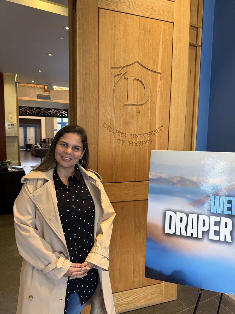 draperamericas's tweet image. From Monterrey to Silicon Valley 🚀

Danay, one of our founders from the Draper Founders Program in Monterrey just landed at @draper_u in Silicon Valley after winning Demo Day!

This is what happens when bold #startups meet global opportunities.

And this is just the beginning✨
