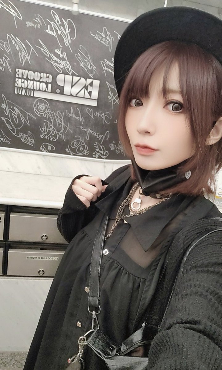 MIYU_726's tweet image. 最近よく登場する藤岡さんのギターをメンテナンスして貰って来ました🥳

ピッカピカになって気持ち良し🎸
ありがとうございました🙆‍♀️

#grassroots #ESP #MFギター