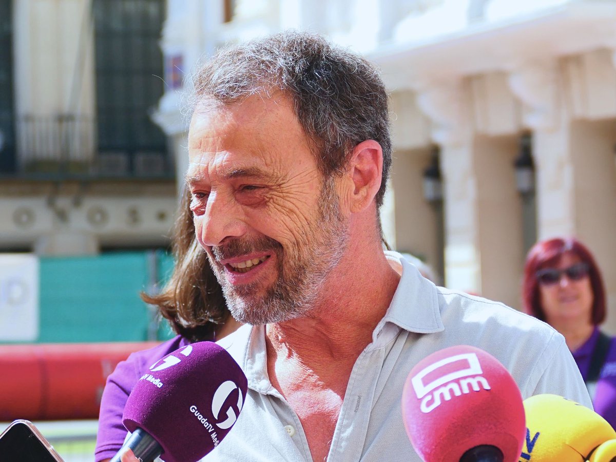 GuadalajaraAyto's tweet image. 🎶 Guadalajara se lanza a por el gran reto jotero
Este sábado, 12:00 h en la Plaza Mayor, “Guadalajara baila por la jota” para demostrar que nuestra tradición está más viva que nunca.
¡Súmate! 🙌
#Guadalajara #Jota #Cultura #Folklore #Tradición