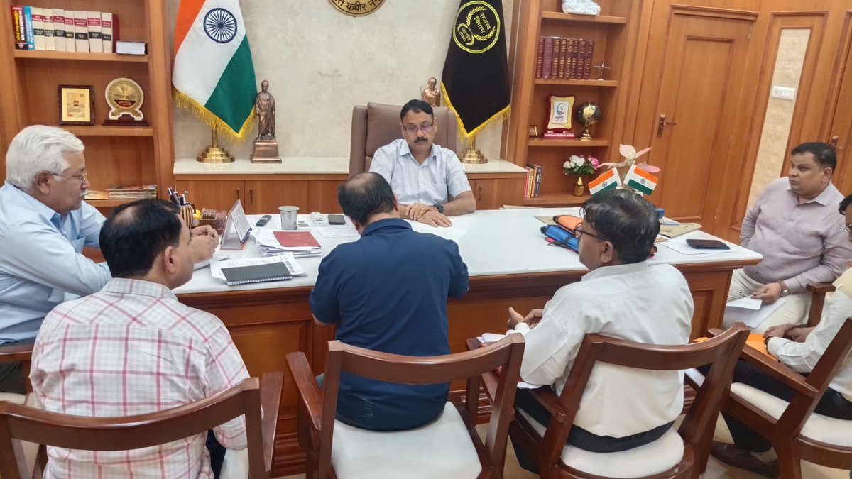 District Magistrate, Sant Kabir Nagar tweet media