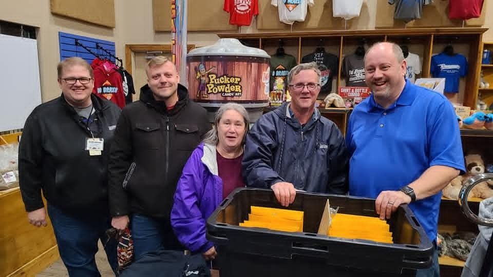 ACE_HoA's tweet photo. Thr ACE Heart of America family is mourning the loss of longtime member and dedicated volunteer Anita Valliant, whose smiles and hugs greeted so many at our events. Our hearts go out to her husband William and their family during this difficult time. Anita will be deeply missed. https://t.co/0jZLScZmpk