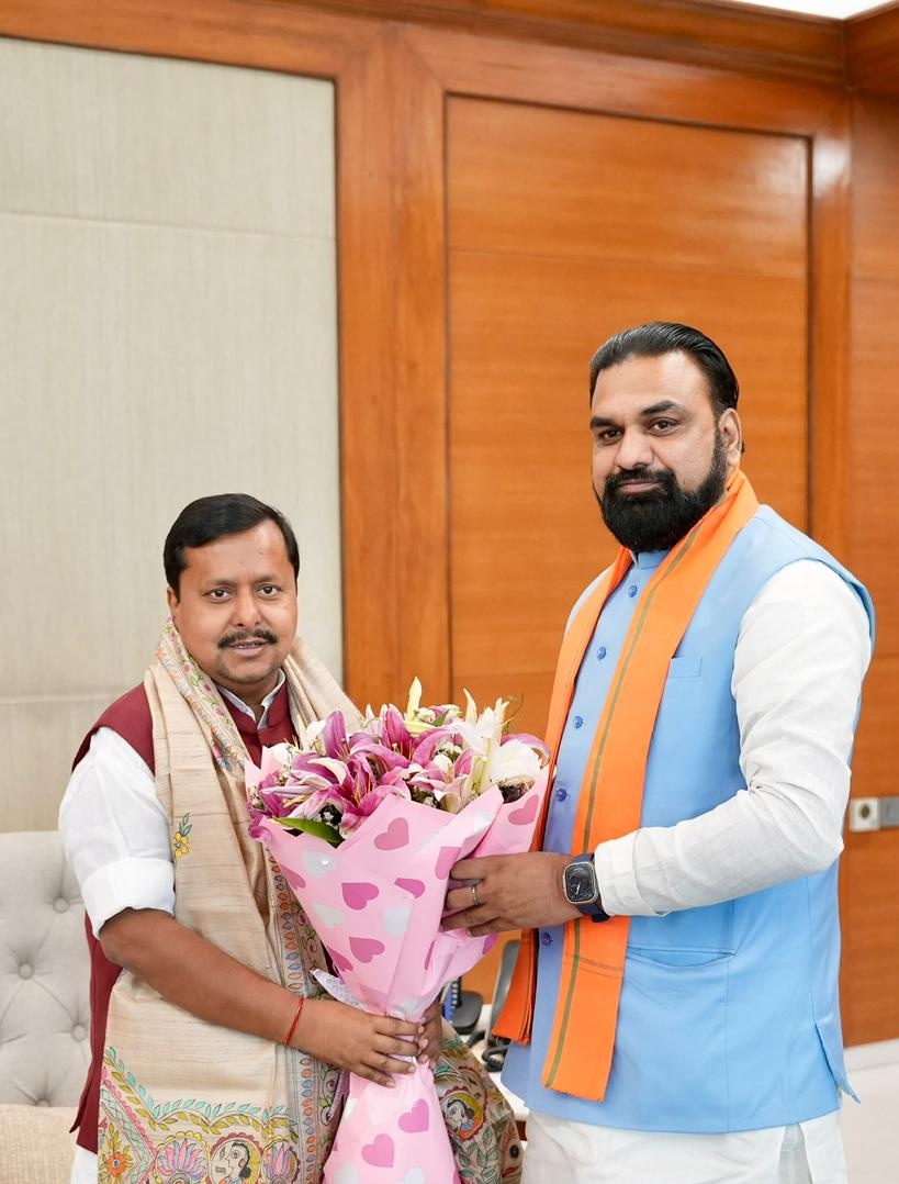 samrat4bjp's tweet photo. नई दिल्ली में भारतीय जनता पार्टी के माननीय राष्ट्रीय अध्यक्ष श्री @NitinNabin जी से आत्मीय मुलाकात हुई।

इस अवसर पर पार्टी के राष्ट्रीय महामंत्री और बिहार प्रभारी सह माननीय सांसद श्री @TawdeVinod जी की मौजूदगी रही।

#BJP4India #NDA4Bihar https://t.co/sHdmxQlRIB