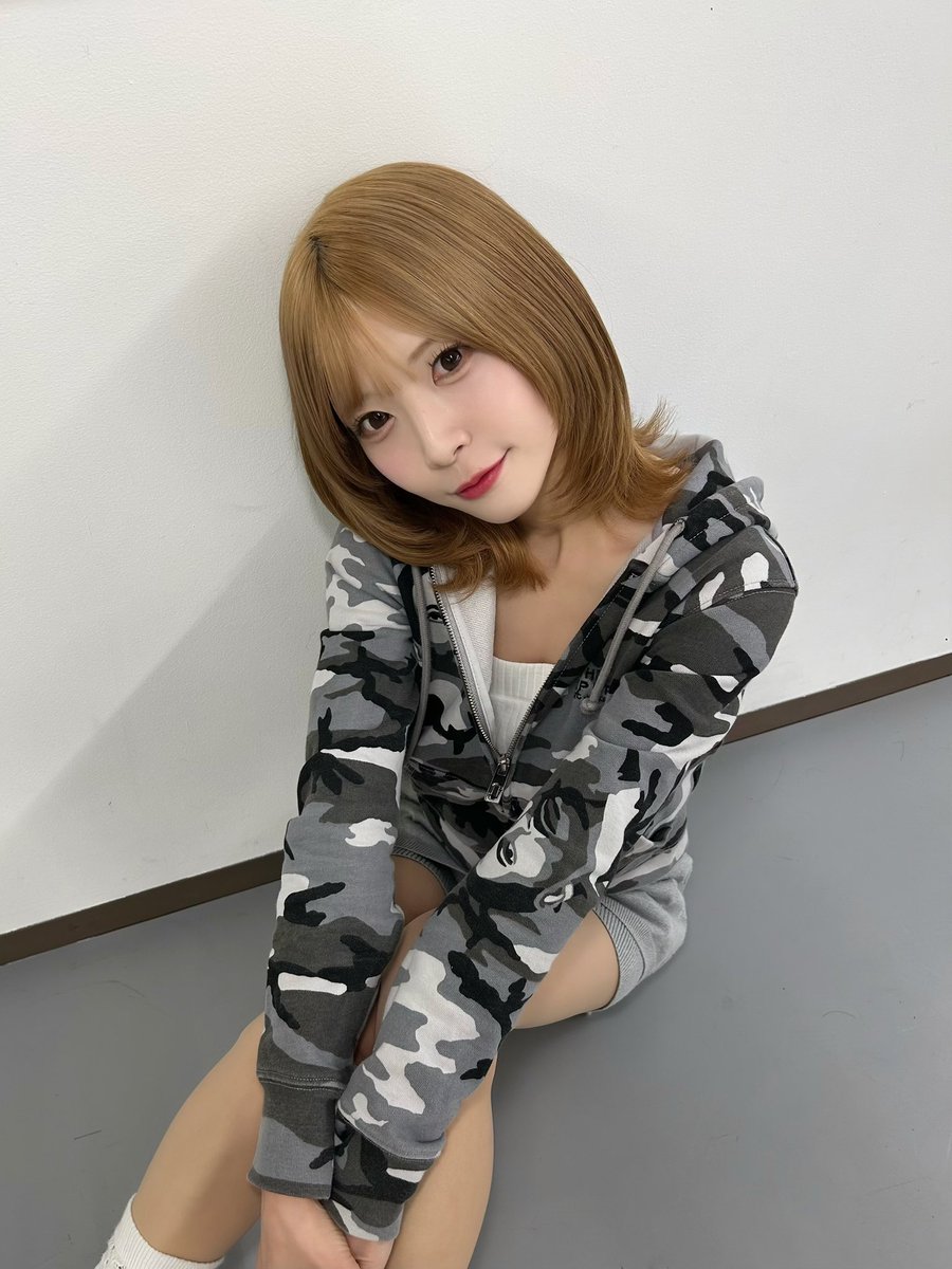 POCHI🐶💛🧡 tweet media