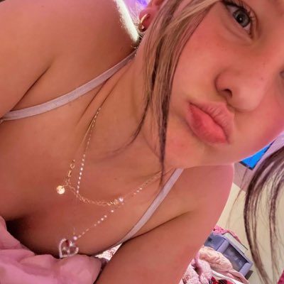 Alexasofia tweet media