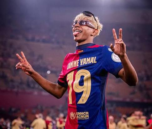 believer👻 tweet media