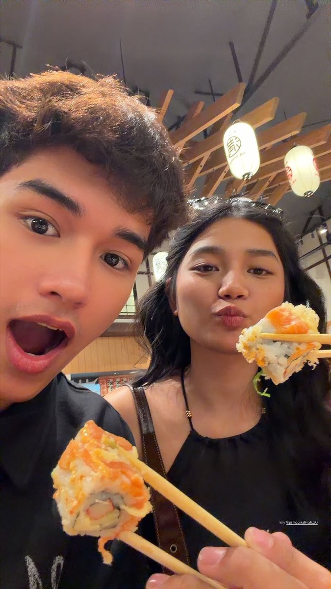 🥨 tweet media