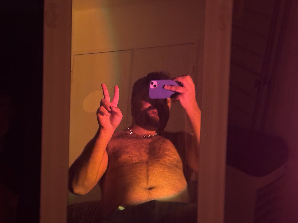 Fuck it I’m fucking Horny again 😫😫😫
