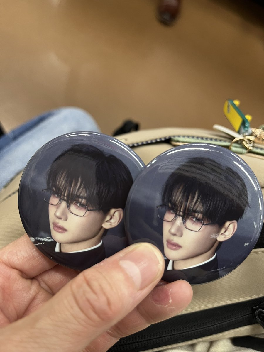 がつこ tweet media