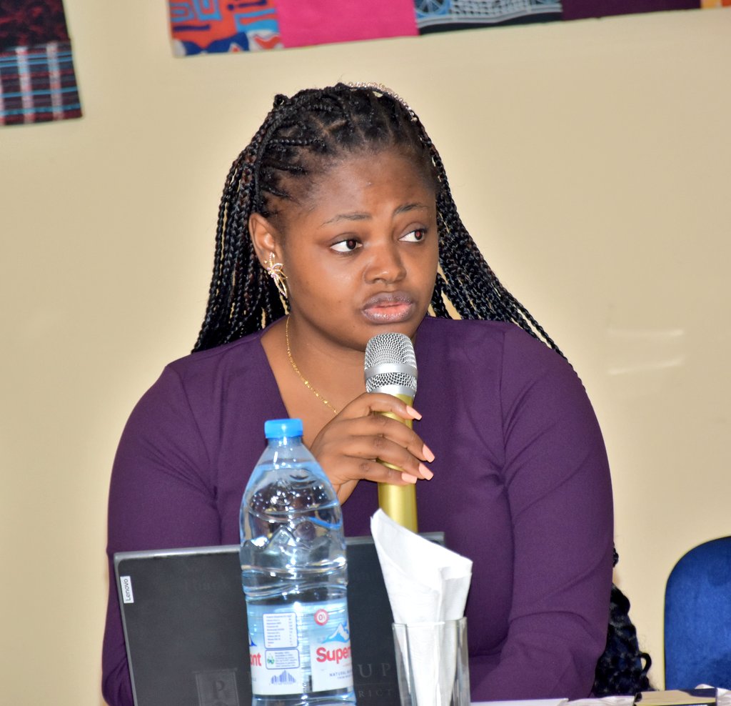 FAOCameroun's tweet image. 🤝 Cette rencontre de 3 jours vise à appuyer l’éradication de la #PPR🐐 et le contrôle durable des maladies animales transfrontalières 🦠 dans l’espace @CEEAC_ECCAS, en renforçant la surveillance, l’alerte précoce🚨 et la réponse rapide.

@FAOLivestock
@au_ibar
@EU_Partnerships